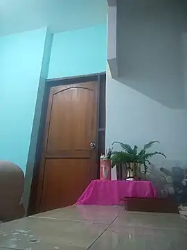 Yvonny27 online show from February 18, 5:14 am