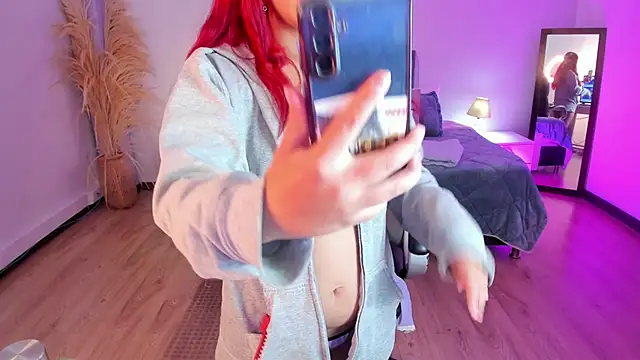 Cat  Moon   online show from April 8, 7:36 pm