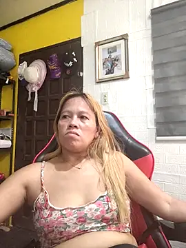 CockBiter83 online show from April 4, 6:00 am