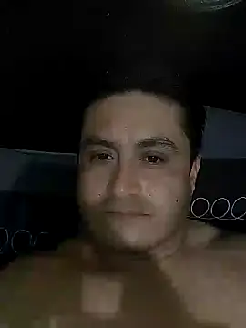 Snapshot of checheludo23 chatting on October 20, 1:06 am checheludo23 online show from October 20, 1:06 am