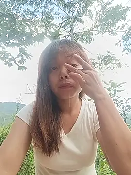 Snapshot of Nguyet2k4 chatting on June 18, 9:47 am Nguyet2k4 online show from June 18, 9:47 am