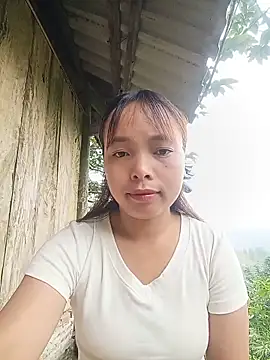 Snapshot of Nguyet2k4 chatting on June 19, 12:37 am Nguyet2k4 online show from June 19, 12:37 am