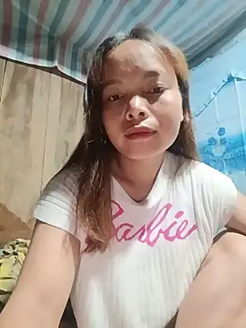 Snapshot of Nguyet2k4 chatting on June 23, 2:48 pm Nguyet2k4 online show from June 23, 2:48 pm