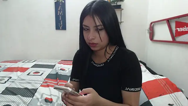 Lya Hall  online show from February 14, 7:32 pm