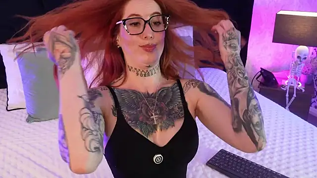 Snapshot of mariianna_lopez_ chatting on April 23, 5:37 pm mariianna lopez online show from April 23, 5:37 pm