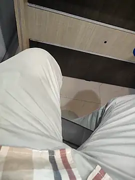 Vickyins480000 online show from March 30, 2:40 pm