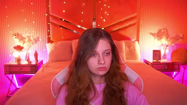 CuteeFoxy online show from April 10, 1:27 pm