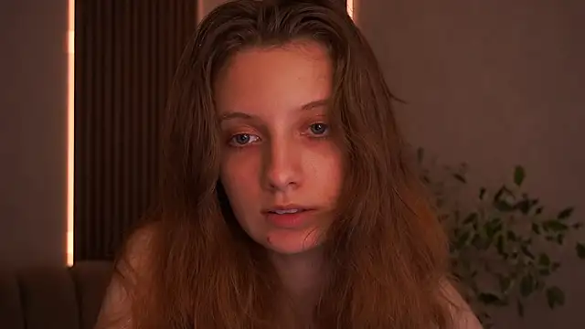 CuteeFoxy online show from July 7, 1:04 pm