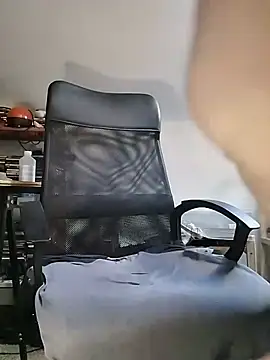 Snapshot of nicolaspgarnier chatting on July 21, 7:32 am nicolaspgarnier online show from July 21, 7:32 am