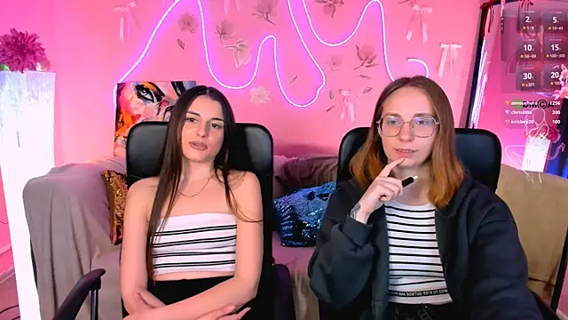 Snapshot of evalora_vei chatting on April 28, 7:30 pm evalora vei online show from April 28, 7:30 pm