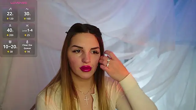 Snapshot of LustLagoon chatting on February 13, 6:09 am LustLagoon online show from February 13, 6:09 am