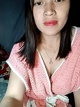 Snapshot of Hani-i chatting on May 11, 9:04 am Hani-i online show from May 11, 9:04 am