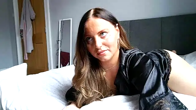 Scouse Lexi online show from April 12, 2:11 pm