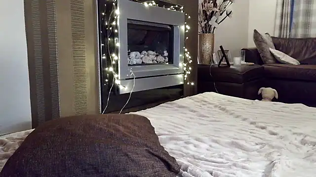 Scouse Lexi online show from April 18, 7:58 pm