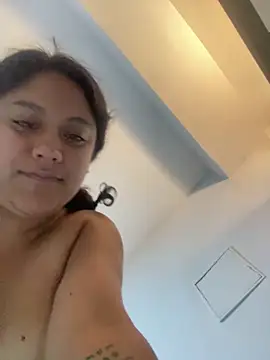 Techi0525 online show from April 19, 9:06 pm