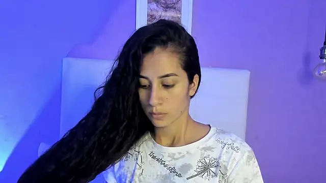 Snapshot of fernanda317 chatting on July 3, 5:30 pm fernanda317 online show from July 3, 5:30 pm