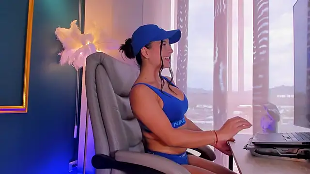 Rashel Frost  online show from April 28, 7:41 pm