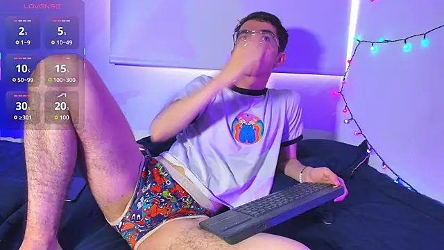 dani angel dark online show from December 19, 9:11 pm