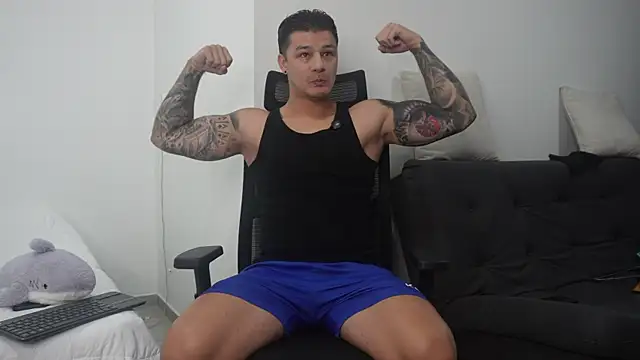 Snapshot of Dominick_walker chatting on July 2, 2:01 pm Dominick walker online show from July 2, 2:01 pm