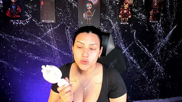 MelodySnow online show from October 19, 8:42 pm