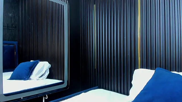 JuliethCruz  online show from November 13, 5:01 pm