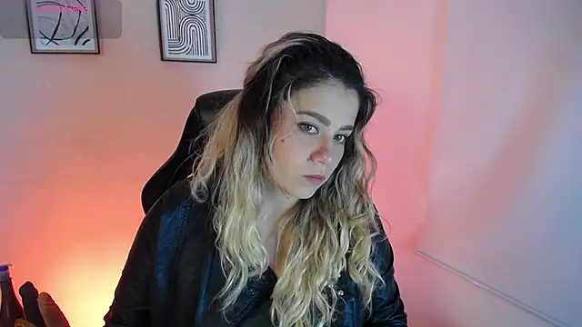 Sweet Bella Valery online show from February 21, 9:16 pm