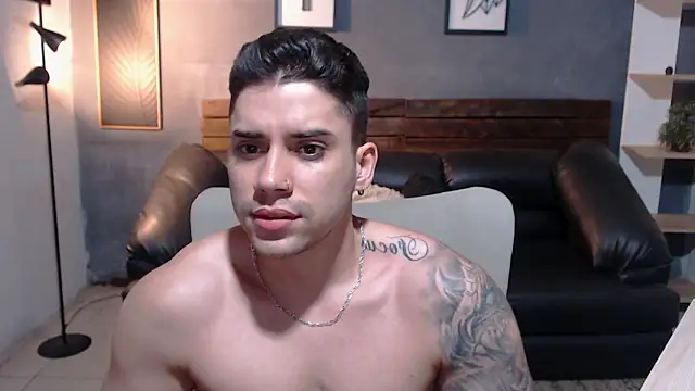 Mike montoya01 online show from March 21, 2:27 am