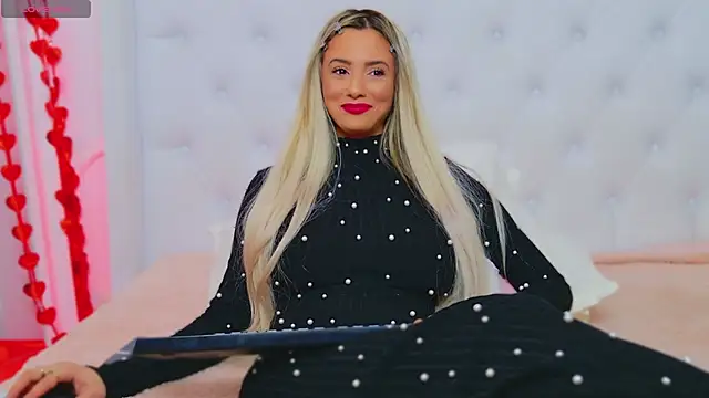 Snapshot of AriannaSins chatting on February 7, 4:24 pm AriannaSins online show from February 7, 4:24 pm