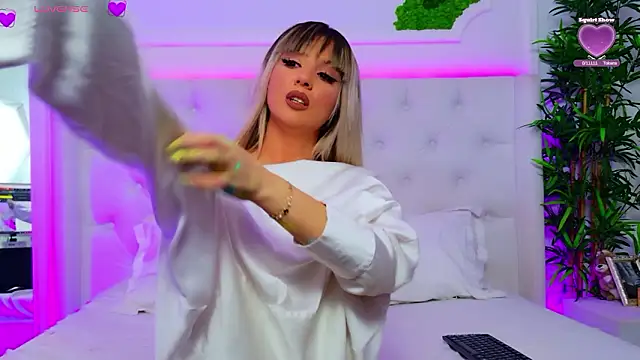 AriannaSins online show from February 5, 3:05 pm