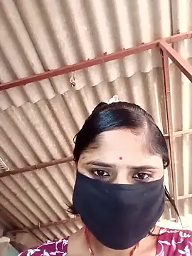 Snapshot of Rajni_chauhan chatting on May 24, 7:13 am Rajni chauhan online show from May 24, 7:13 am