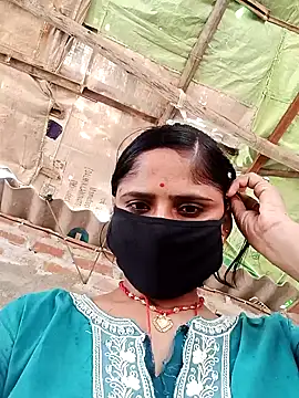Snapshot of Rajni_chauhan chatting on May 25, 6:52 am Rajni chauhan online show from May 25, 6:52 am