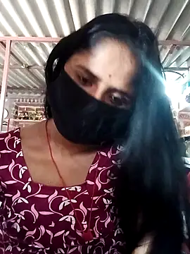 Snapshot of Rajni_chauhan chatting on May 28, 9:06 am Rajni chauhan online show from May 28, 9:06 am