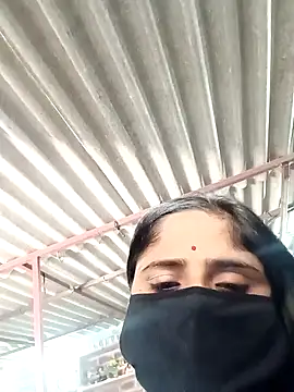 Snapshot of Rajni_chauhan chatting on June 4, 6:52 am Rajni chauhan online show from June 4, 6:52 am