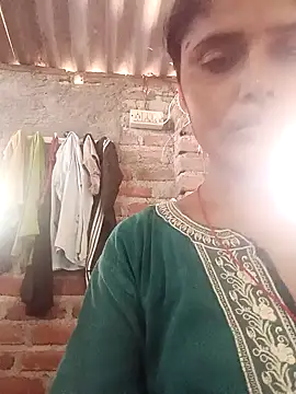 Snapshot of Rajni_chauhan chatting on June 6, 9:03 am Rajni chauhan online show from June 6, 9:03 am