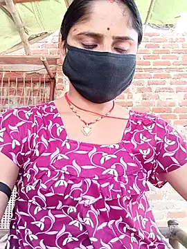 Snapshot of Rajni_chauhan chatting on June 14, 5:31 am Rajni chauhan online show from June 14, 5:31 am