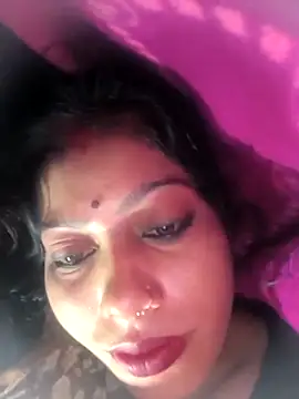 Snapshot of Ragni_bhargav chatting on May 1, 11:31 pm Ragni bhargav online show from May 1, 11:31 pm