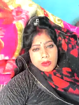 Snapshot of Ragni_bhargav chatting on May 8, 12:21 pm Ragni bhargav online show from May 8, 12:21 pm
