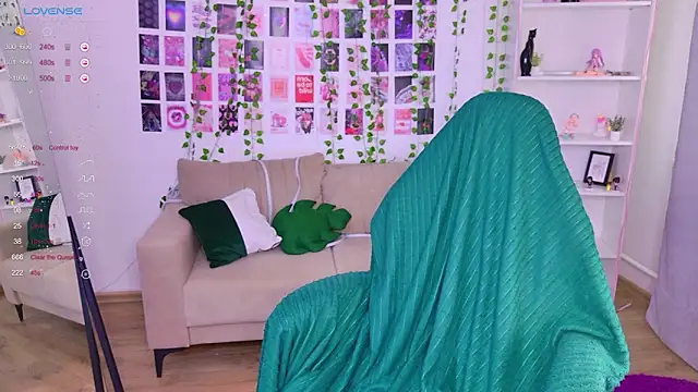 cold blondie online show from March 27, 8:26 am