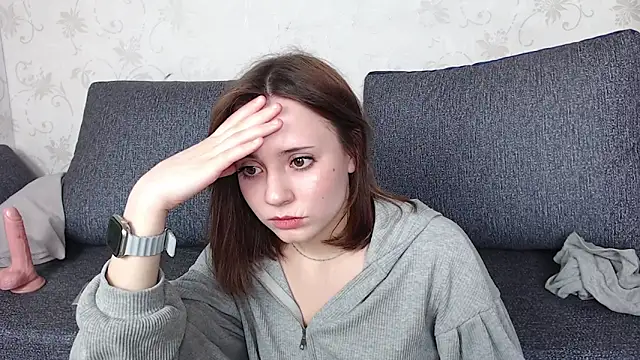 evaa here  online show from April 1, 8:37 am