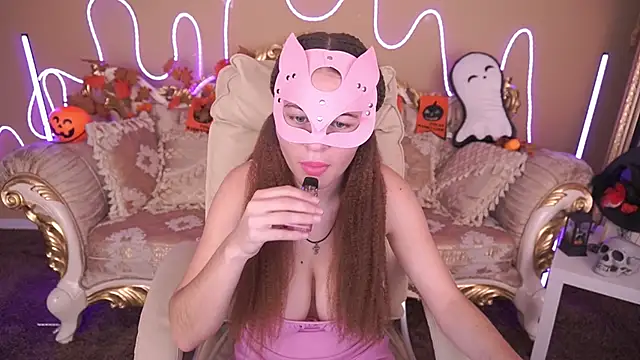 QueenEvieX online show from October 30, 6:59 am