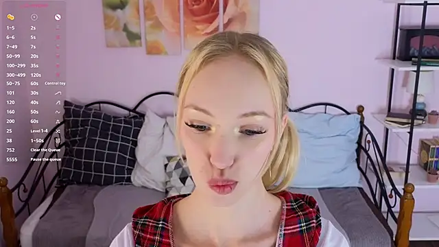 Snapshot of Grace_Glend chatting on April 21, 10:34 pm Grace Glend online show from April 21, 10:34 pm