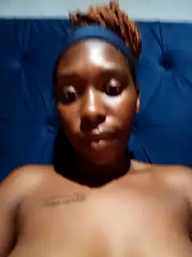 sexysmalldaily04 online show from November 10, 5:45 pm