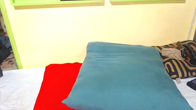 Snapshot of TallEbonyBabe chatting on April 25, 4:48 am TallEbonyBabe online show from April 25, 4:48 am