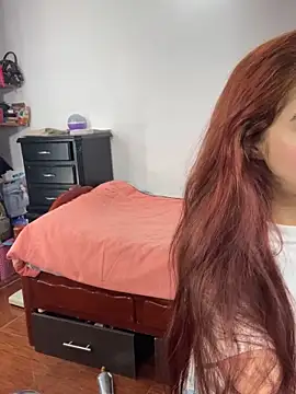 Snapshot of MariamGray1 chatting on May 30, 11:35 pm MariamGray1 online show from May 30, 11:35 pm