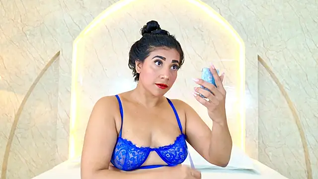 Antonella Russo1 online show from June 12, 1:21 pm