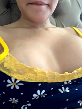 pietra9247 online show from December 3, 2:26 pm