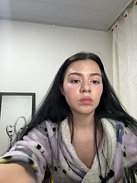 Snapshot of Midori_rosse chatting on May 15, 11:23 pm Midori rosse online show from May 15, 11:23 pm