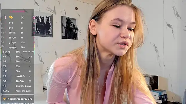 SophieRayne online show from February 5, 9:58 am