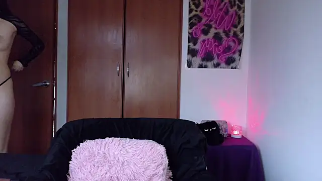 Snapshot of KittyJane chatting on July 22, 4:43 pm KittyJane online show from July 22, 4:43 pm