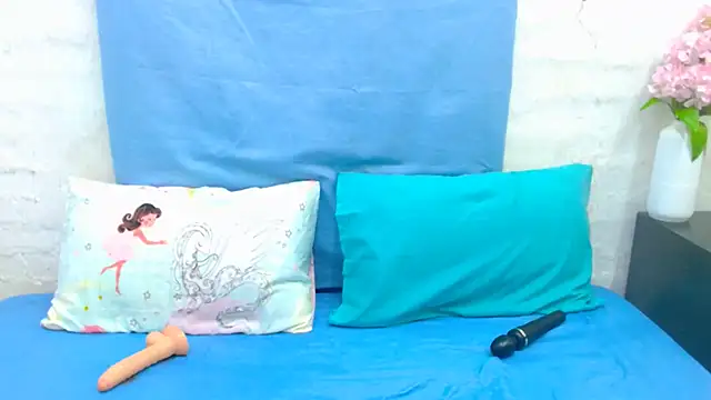 DaisyGirlxx online show from February 27, 6:35 am